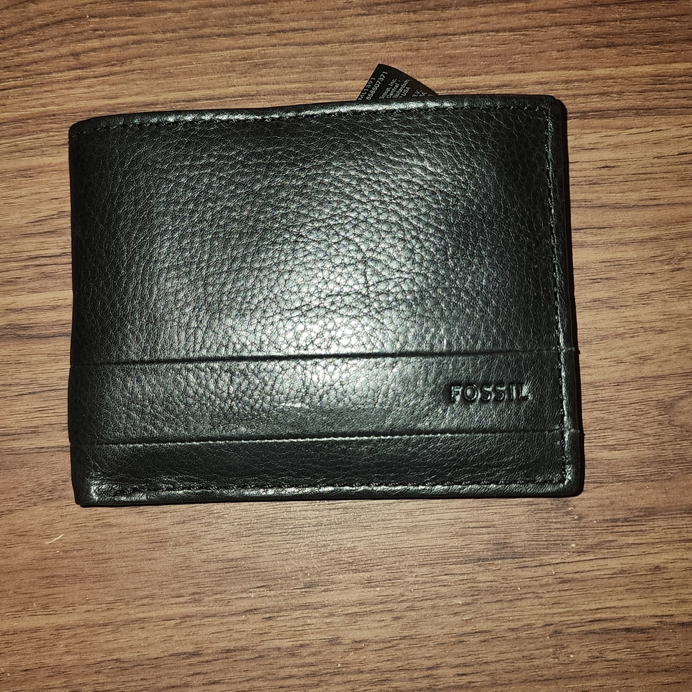Fossil Black Leather Key & Card Holder